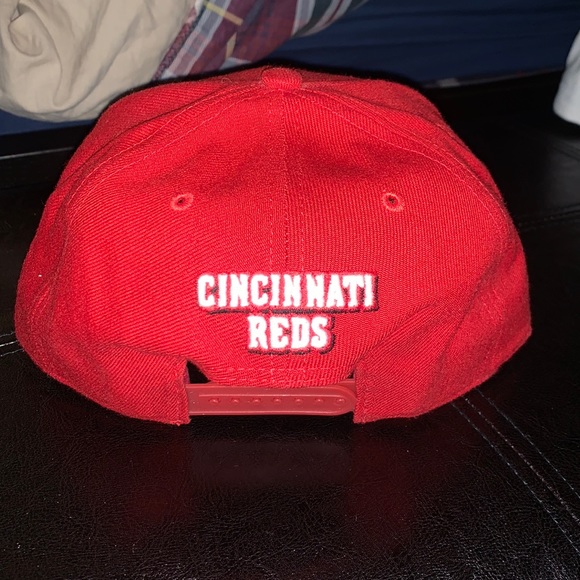 Cincinnati Reds SnapBack - Picture 2 of 3